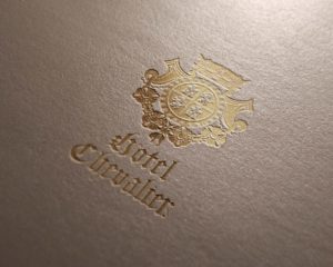 Візуалізація розробленого логотипу для готелю "Шевальє", гірськолижний курорт "Буковель". Івано-Франківська обл.